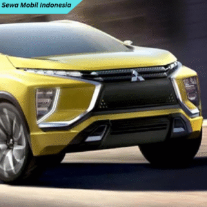 ilustrasi Sewa Mobil Innova vs Xpander